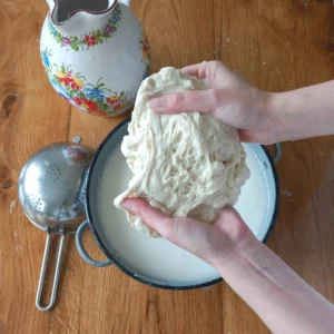 vypírání seitanu, pšeničný škrob v míse