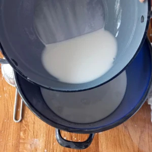 pšeničný škrob, slévání do lavoru